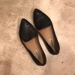 Black chic flats from Steve Madden